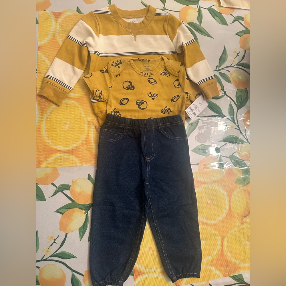 Carters Baby Set